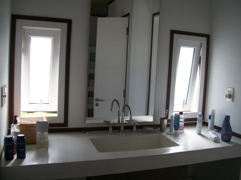 Lindisima casa en el pueblo con vista al mar