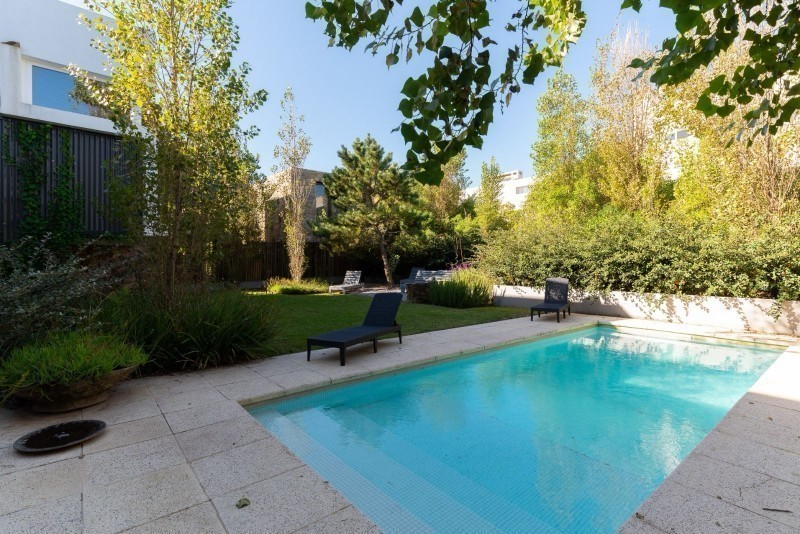 Casa grande en el pueblo con vista a la mansa de Jose Ignacio