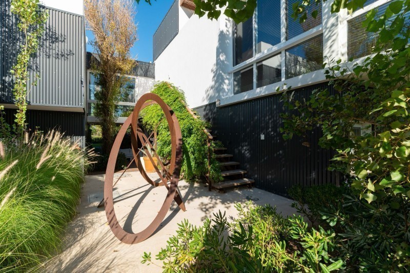 Casa grande en el pueblo con vista a la mansa de Jose Ignacio