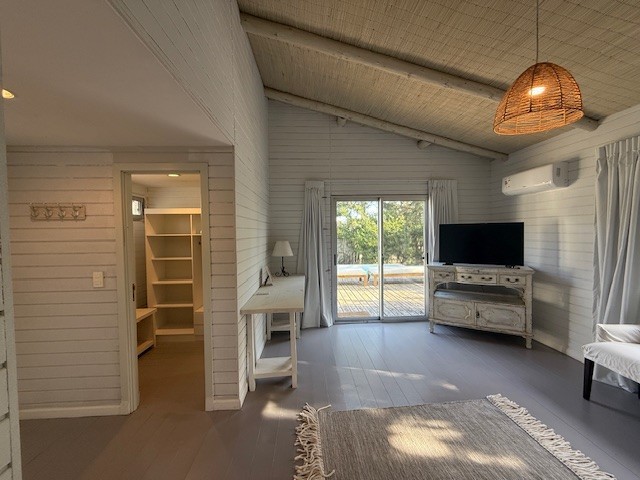 Casa de playa en una planta en Club de Mar