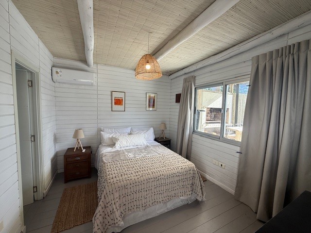 Casa de playa en una planta en Club de Mar