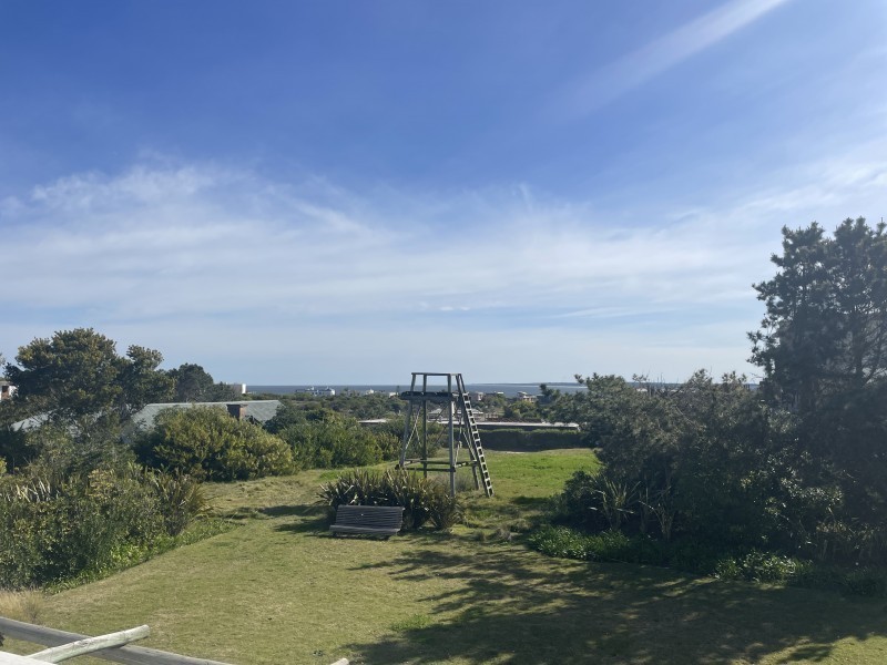 Casa en Club de Mar con excelente vista