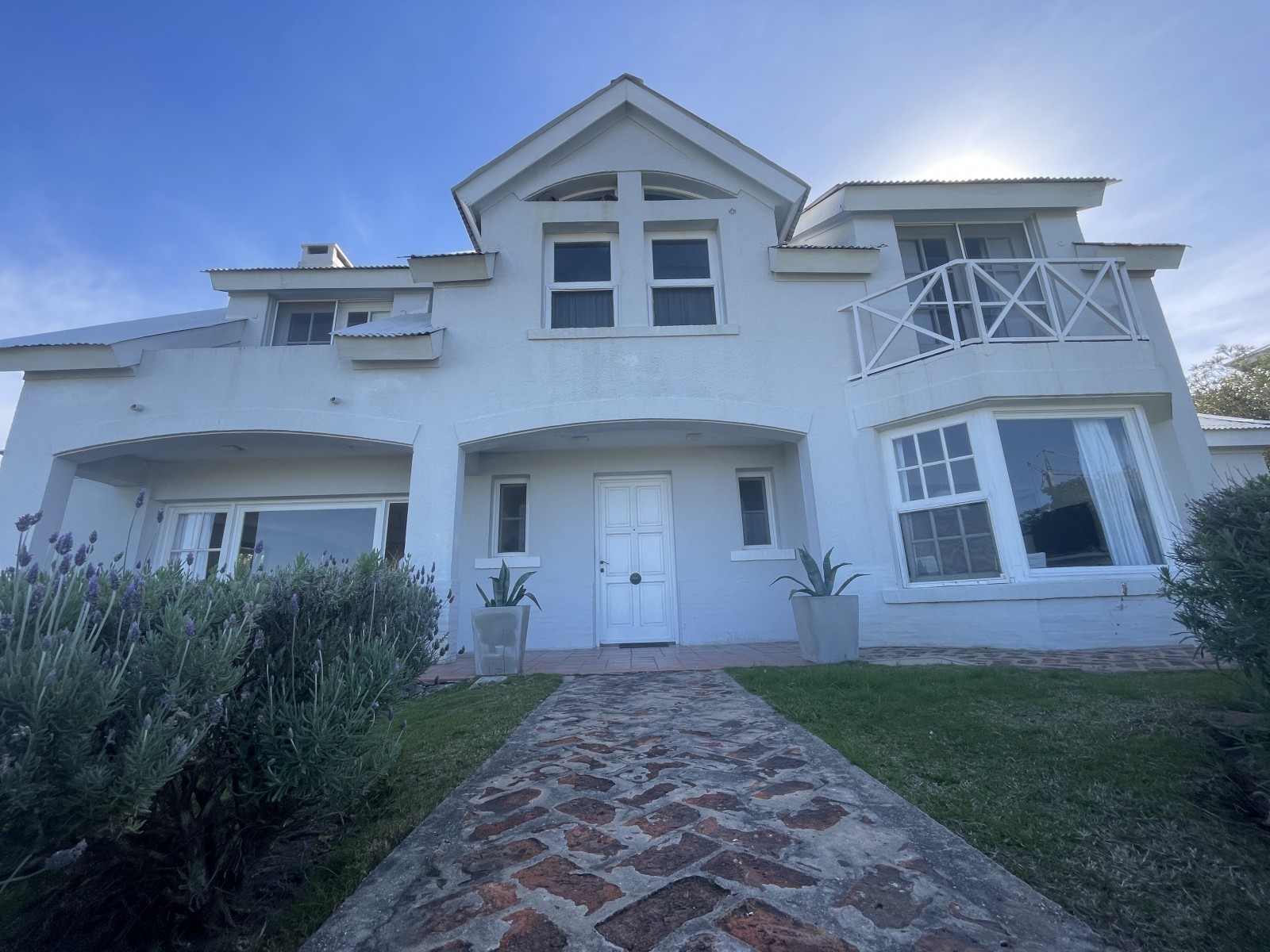 Casa en Club de Mar con excelente vista