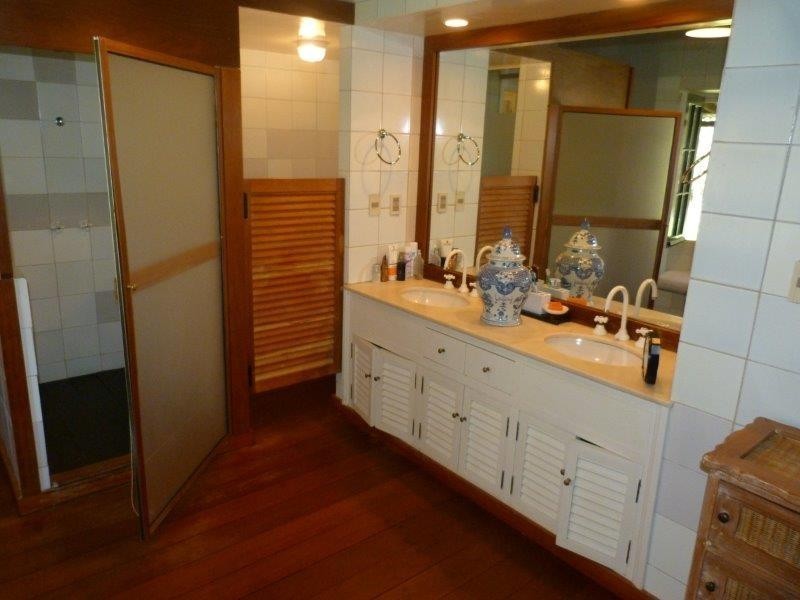 Excelente y confortable casa muy bien equipada con mucho jardín
