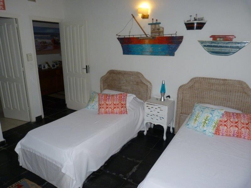 Excelente y confortable casa muy bien equipada con mucho jardín