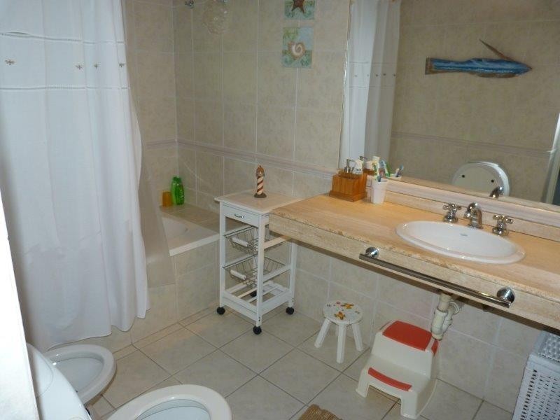 Excelente y confortable casa muy bien equipada con mucho jardín