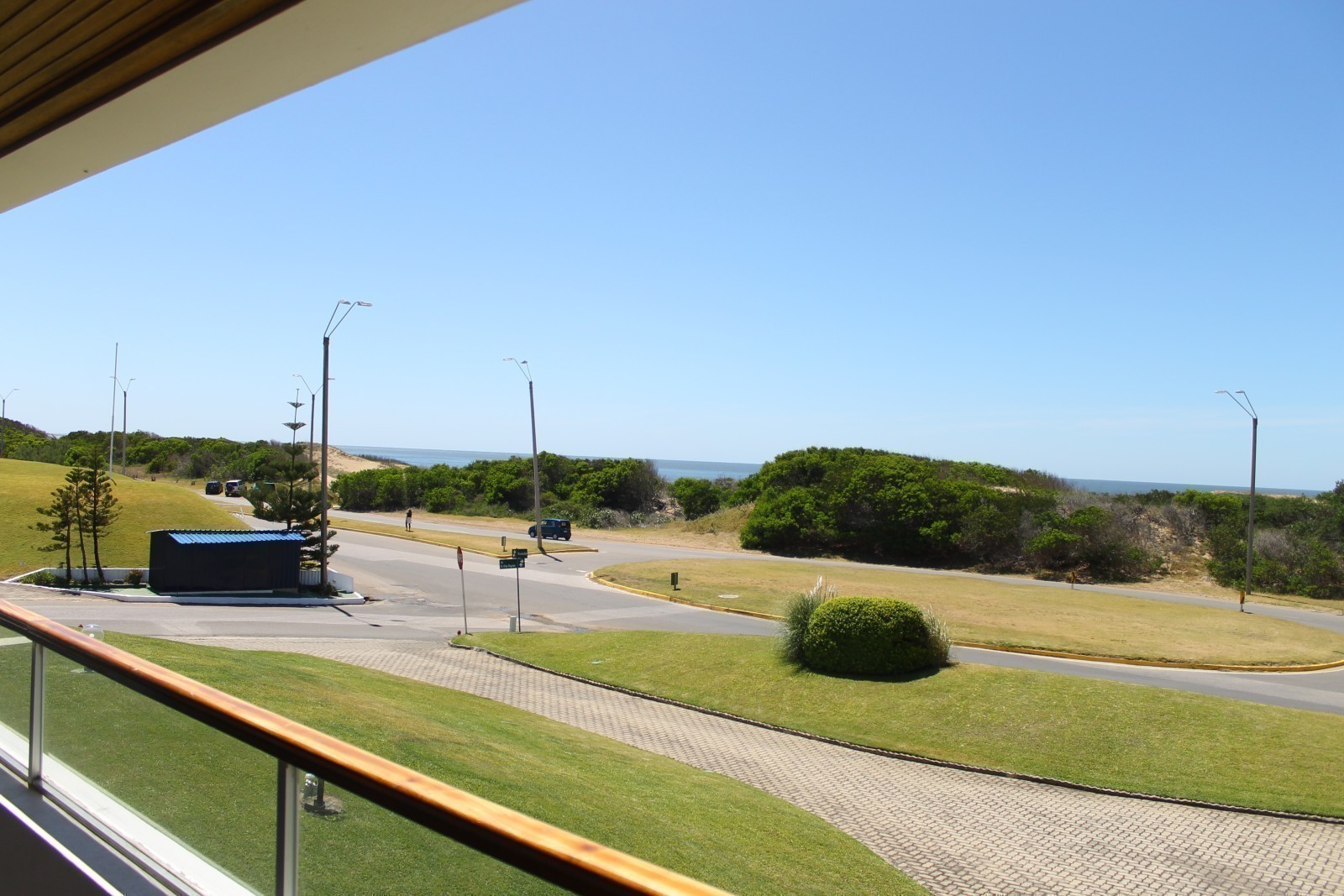 Amplio departamento en alquiler frente a la playa brava