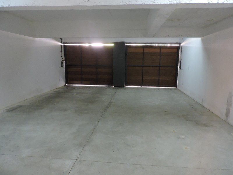 Moderna casa con piscina en Montoya 