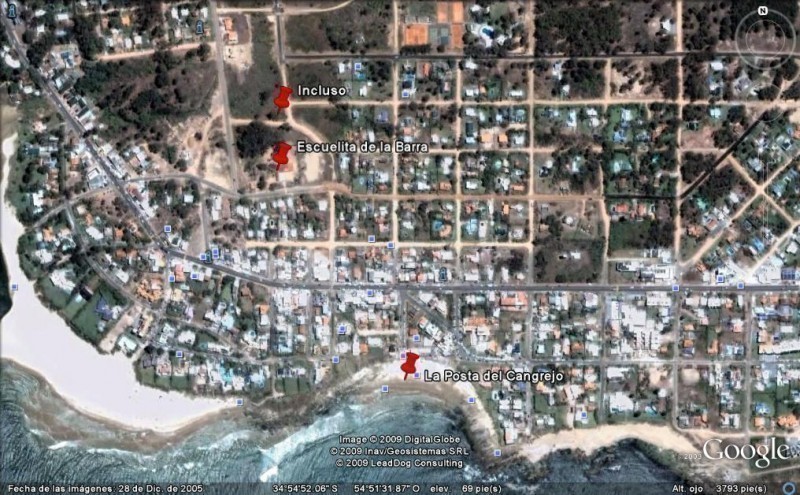 Cómoda casa alquiler y venta en La Barra con amplio jardín y pileta.