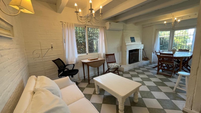 Casa de 4 dormitorios en Montoya 