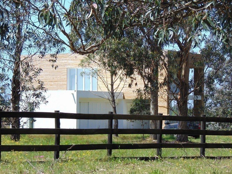 Casa ecológica a estrenar en Mangrullos de Punta Piedras.