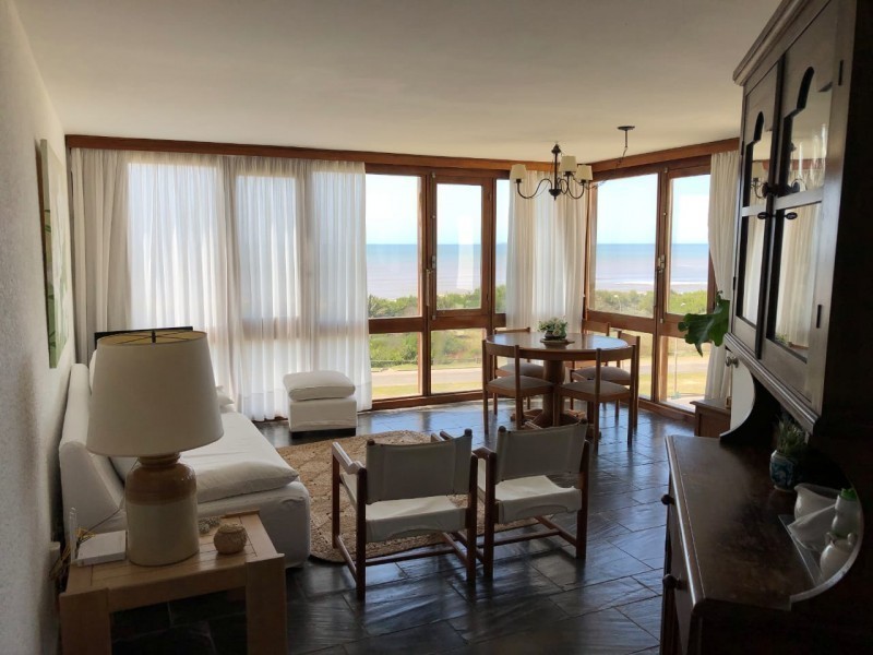 Lindo departamento en alquiler en Brava 