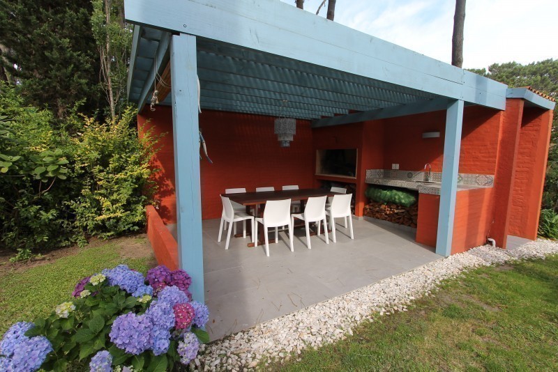Casa de 4 dormitorios en Montoya 