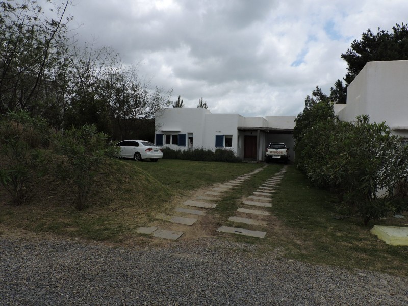 Casa en Barrio Cerrado Altos de Montoya