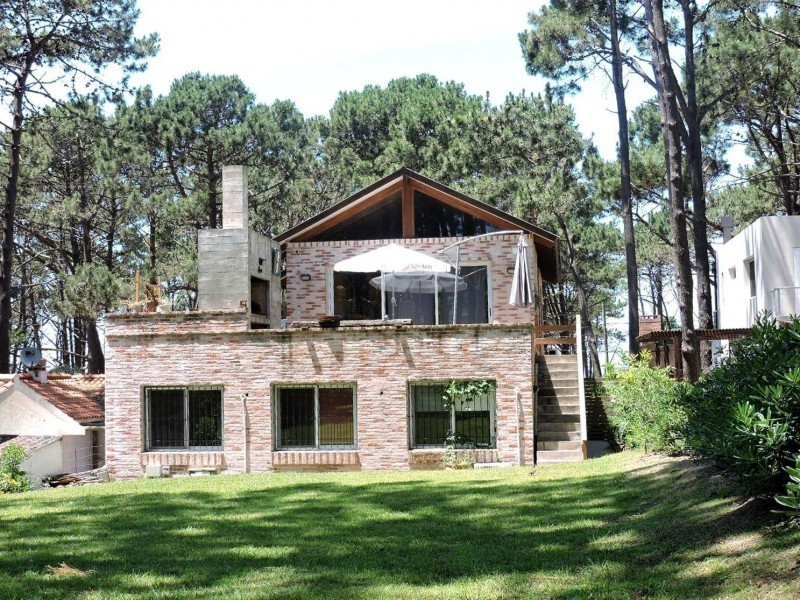 Linda Casa en Alquiler en Montoya, La Barra