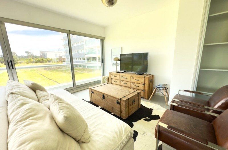 Departamento en alquiler y venta en La Brava