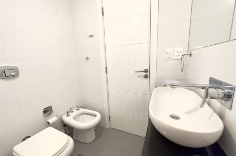 Departamento en alquiler y venta en La Brava