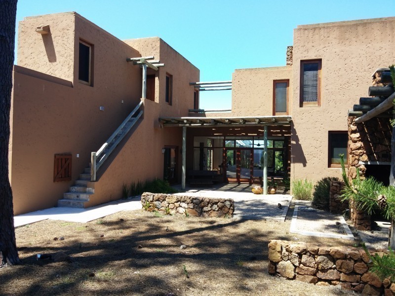 Casa en alquiler en Laguna Blanca