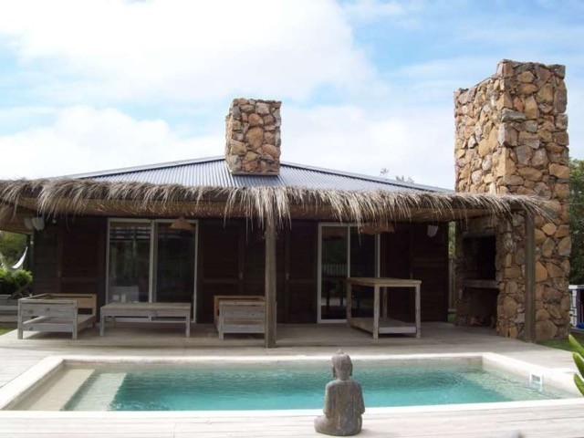 Casa con piscina en Club de Mar en Jose Ignacio