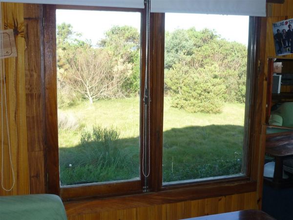 Toda la onda en esta cabaña con vista al mar.