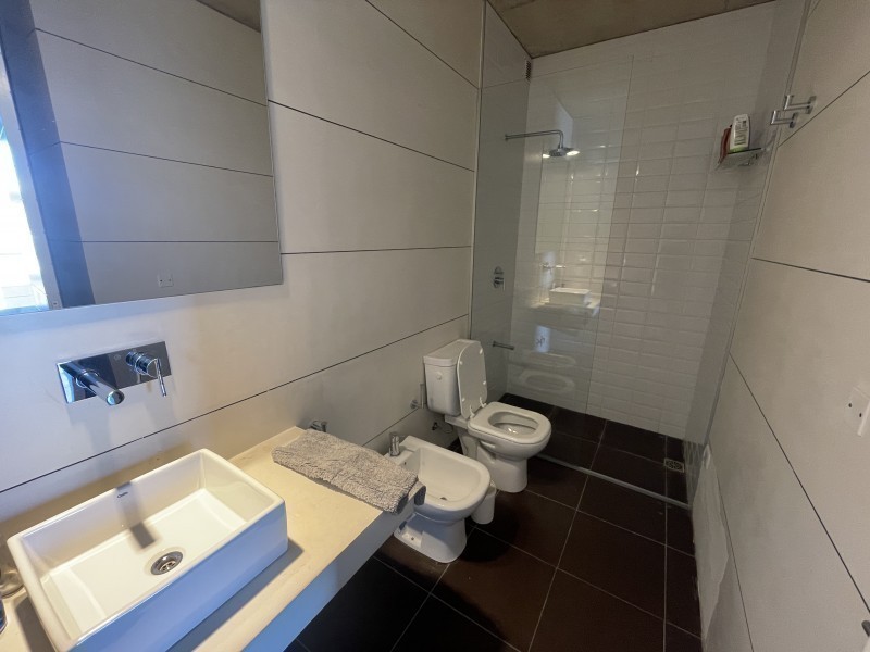 Departamento en venta en La Barra con terraza propia