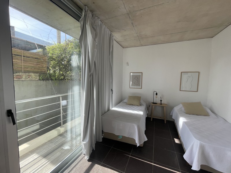 Departamento en venta en La Barra con terraza propia