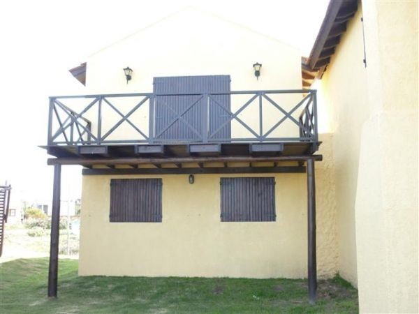 Casa en alquiler en Balneario Buenos Aires.