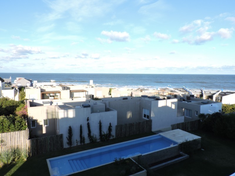 Excelente depto moderno con hermosa vista al mar en Montoya