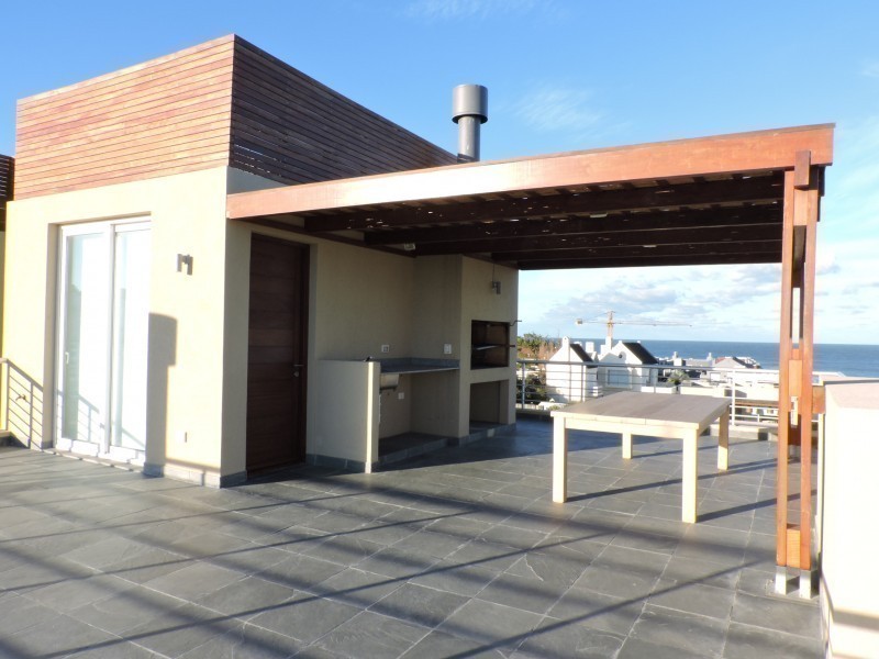 Excelente depto moderno con hermosa vista al mar en Montoya