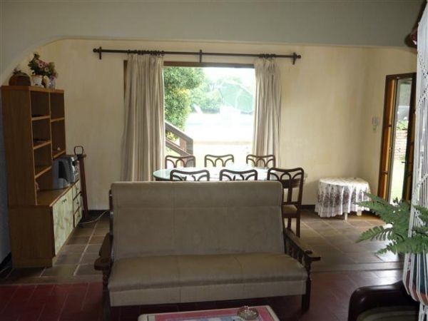 Casa en venta y alquiler en Balneario Buenos Aires.