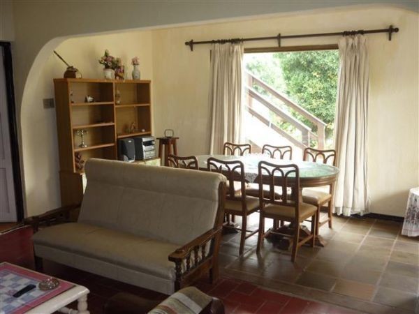 Casa en venta y alquiler en Balneario Buenos Aires.