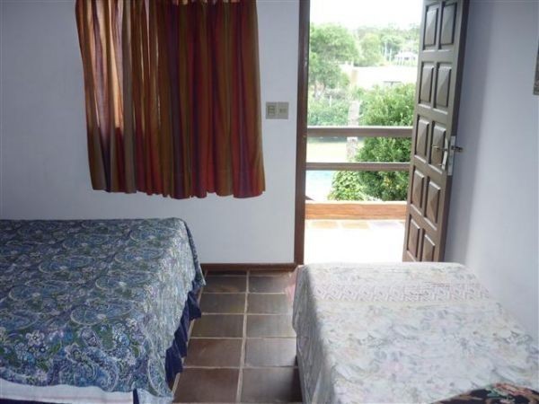 Casa en venta y alquiler en Balneario Buenos Aires.