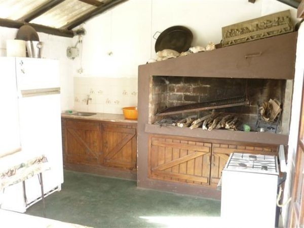 Casa en venta y alquiler en Balneario Buenos Aires.