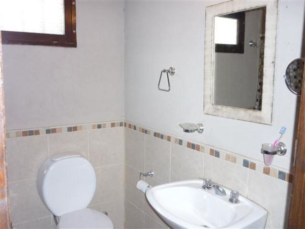 Cómoda y acogedora casa a estrenar.