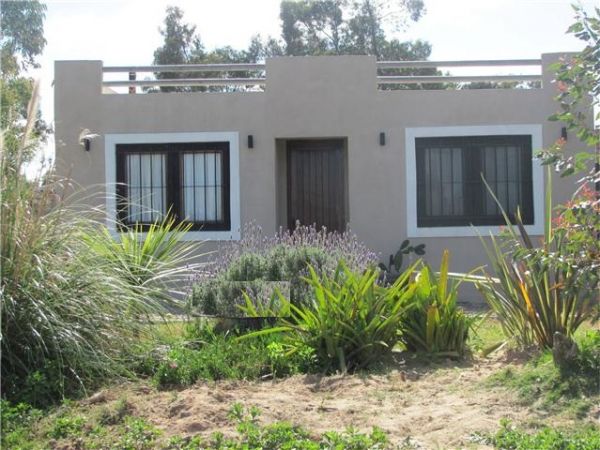 Cómoda y acogedora casa a estrenar.