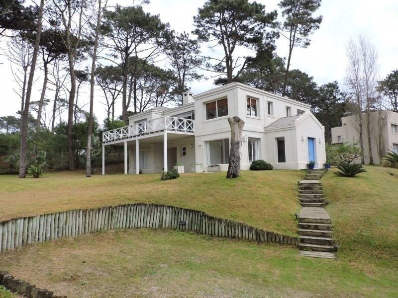 Casa en alquiler en Laguna Blanca