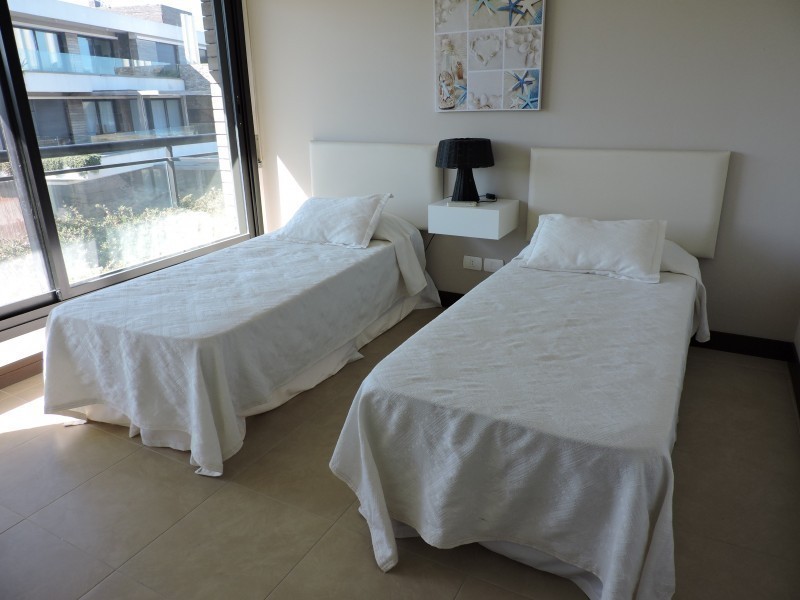 Departamento a la venta en Manantiales frente al mar
