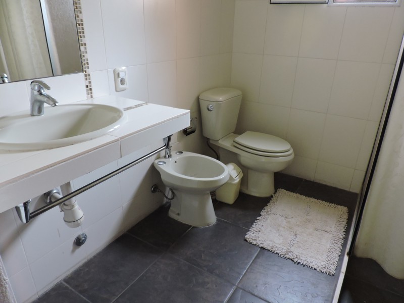Casa en alquiler con piscina en El Tesoro