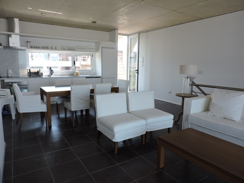 Departamento frente al mar en Montoya.