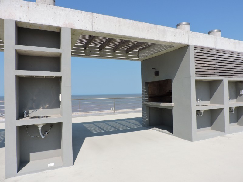 Departamento frente al mar en Montoya.