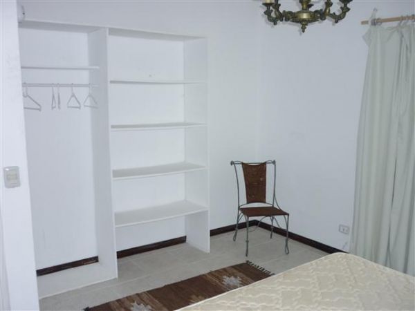 Calida casa ubicada a pocos metros del mar.