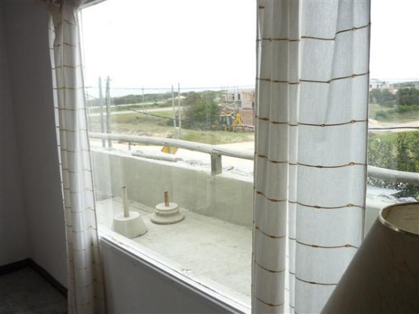 Calida casa ubicada a pocos metros del mar.