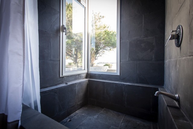 Moderna casa con pileta