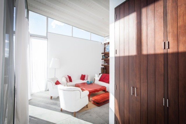 Moderna casa con pileta