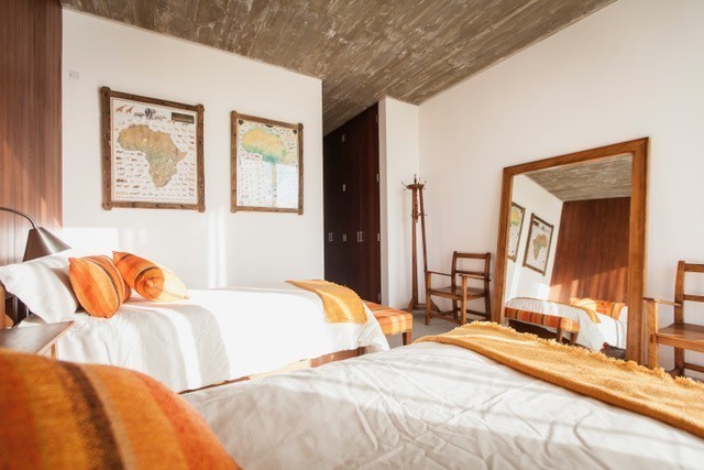 Moderna casa con pileta