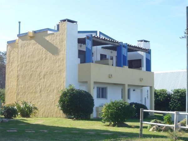 Duplex de 2 apartamentos en La Juanita frente al mar.