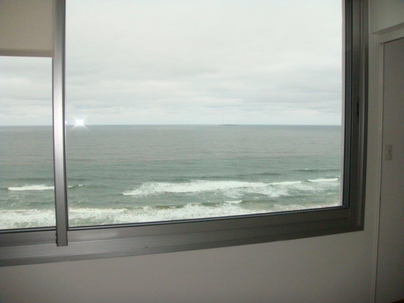 Excelente departamento en Tiburon 3 con vista al mar