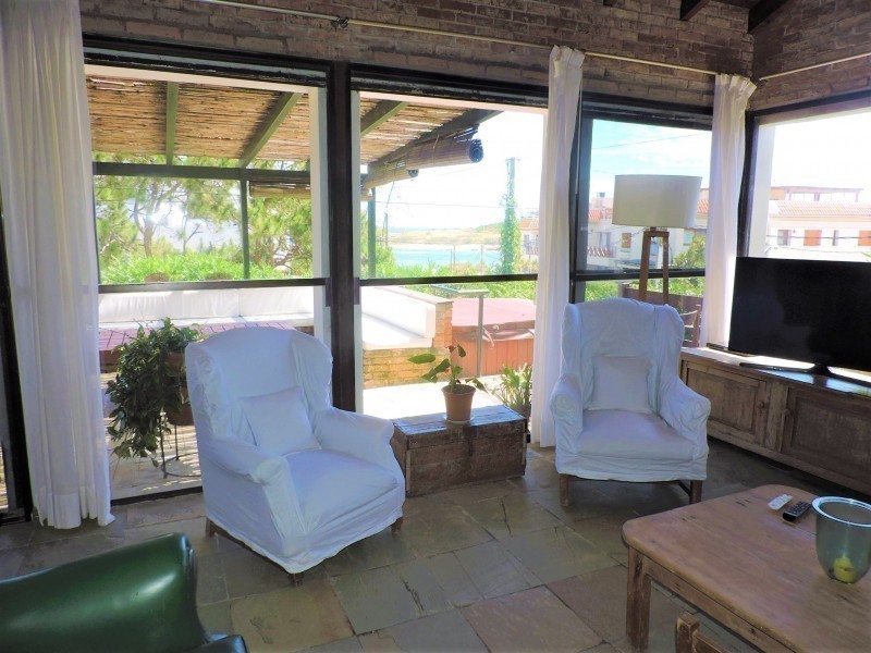 Excelente casa de la ruta al mar en La Barra en La Desembocadura