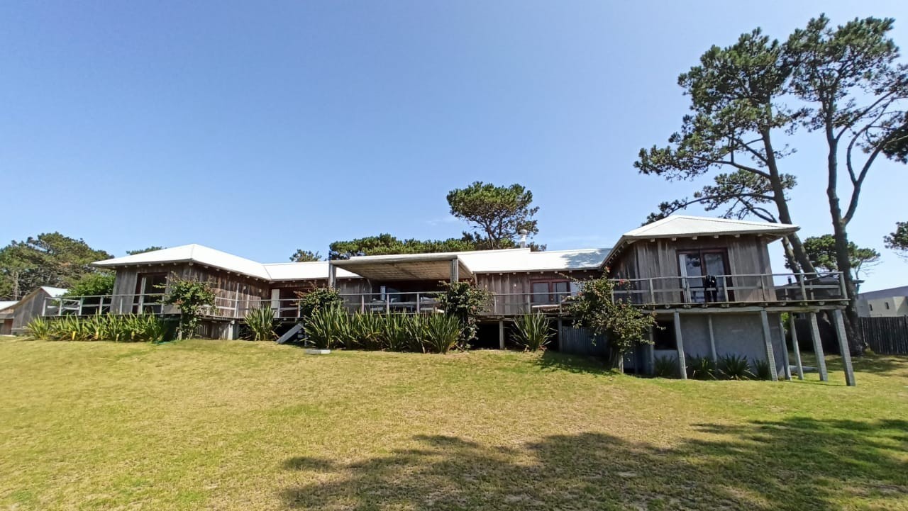 Amplia casa en Pinar del Faro Jose Ignacio