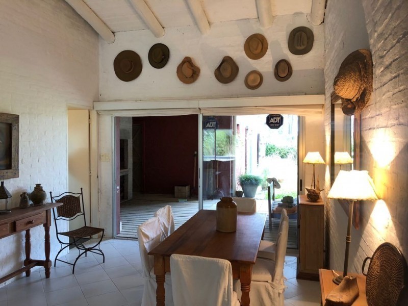 Linda casa en alquiler en Montoya